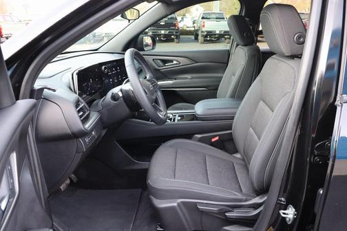 2024 Chevrolet Traverse LS