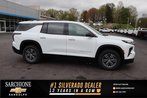 Summit White 2026 Chevrolet Traverse LT