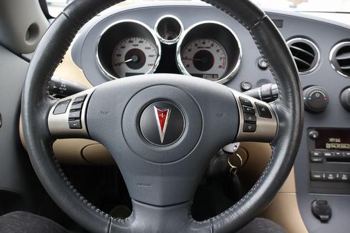 2007 Pontiac Solstice Base