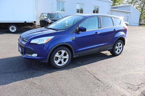 White Platinum Metallic Tri-Coat 2015 Ford Escape SE