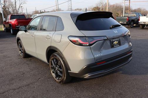 Urban Gray Pearl 2025 Honda HR-V AWD Sport