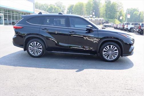 2020 Toyota Highlander Hybrid Platinum