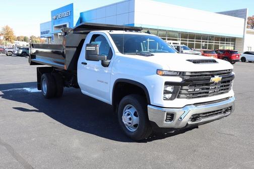 2025 Chevrolet Silverado 3500 WT