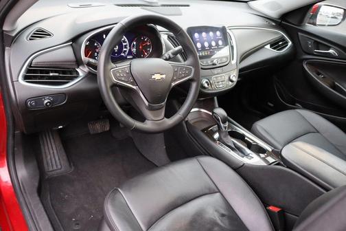 2025 Chevrolet Malibu FWD 2LT