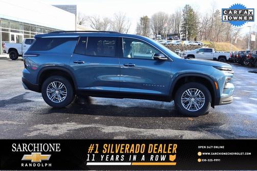 2025 Chevrolet Traverse LT