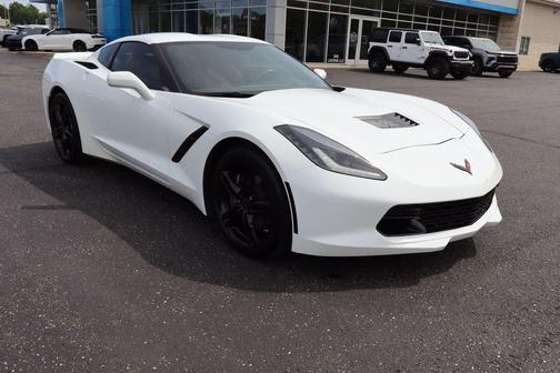 Arctic White 2016 Chevrolet Corvette Stingray