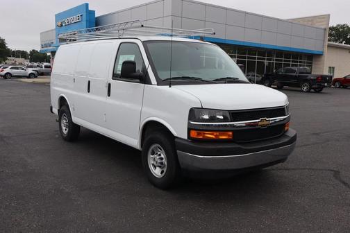2025 Chevrolet Express 2500 RWD 2500 Regular Wheelbase WT