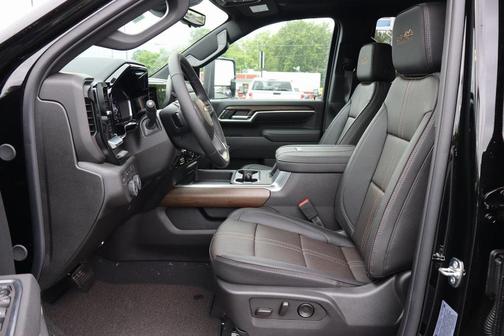2025 Chevrolet Silverado 3500 High Country