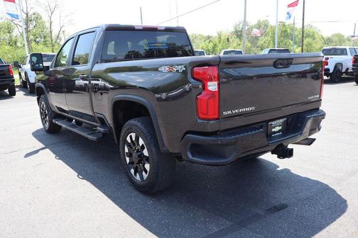 Oxford Brown Metallic 2020 Chevrolet Silverado 2500 Custom