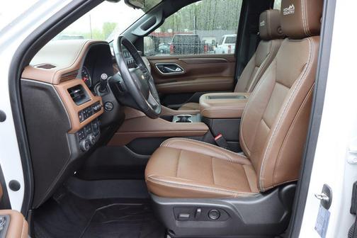 Iridescent Pearl Tricoat 2021 Chevrolet Tahoe 4WD High Country