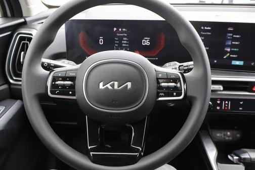 2024 Kia Sorento LX
