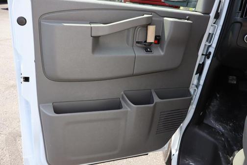 2025 Chevrolet Express 2500 RWD 2500 Regular Wheelbase WT