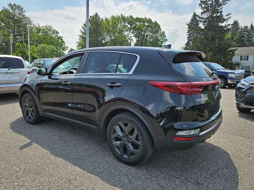 2022 Kia Sportage LX