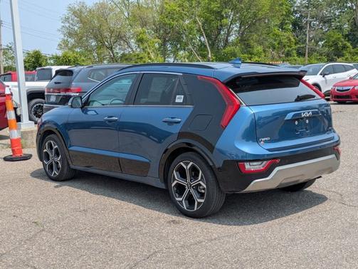 2024 Kia Niro SX Touring