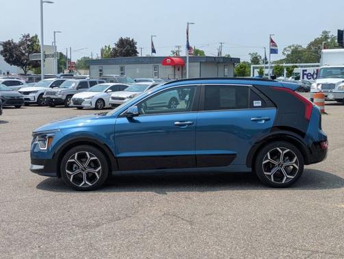 2024 Kia Niro SX Touring