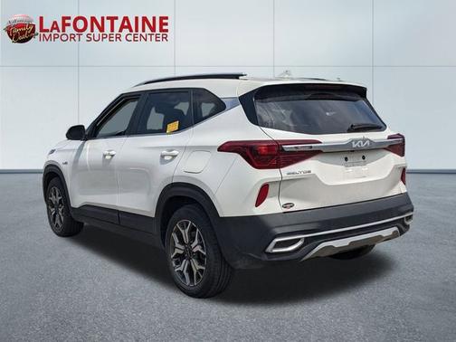 2022 Kia Seltos EX