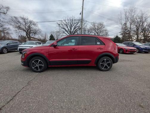 2024 Kia Niro EX