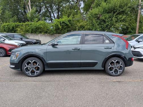 2024 Kia Niro EX Touring