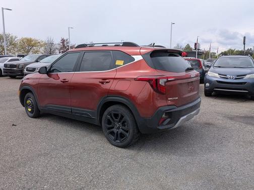 Orange 2024 Kia Seltos X-Line