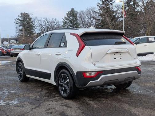 2024 Kia Niro EX