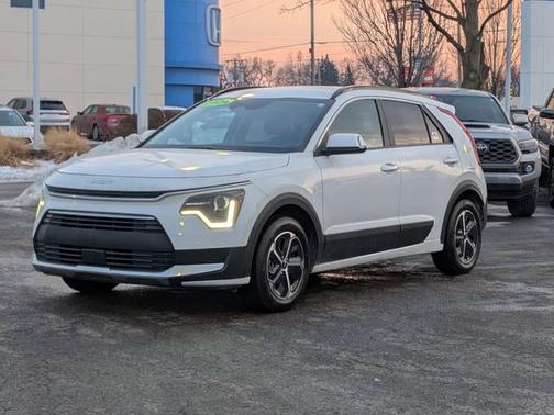2024 Kia Niro EX