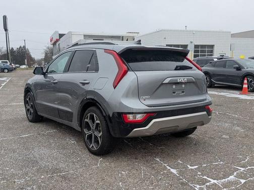 2024 Kia Niro EX Touring