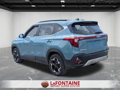 Blue 2024 Kia Seltos EX
