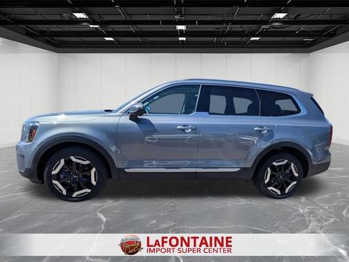 Silver 2025 Kia Telluride S