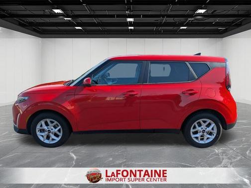 Inferno Red 2023 Kia Soul LX