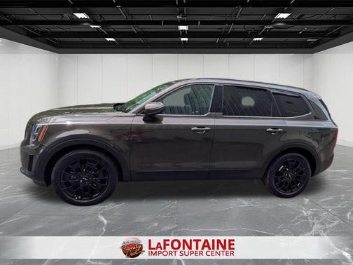 Moss 2022 Kia Telluride EX