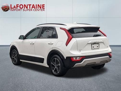 2023 Kia Niro LX