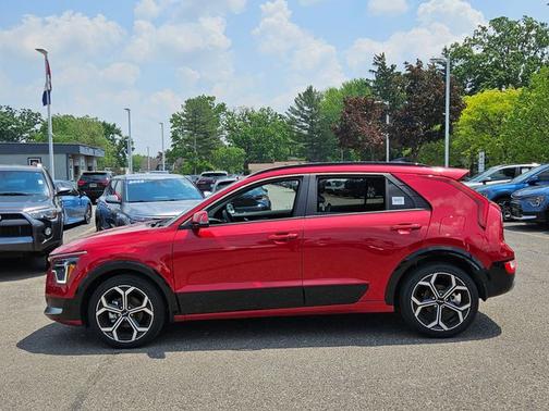 2024 Kia Niro EX Touring