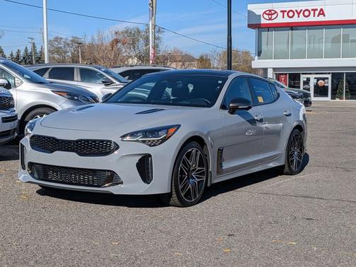 2023 Kia Stinger GT2