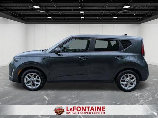 Gray 2024 Kia Soul LX