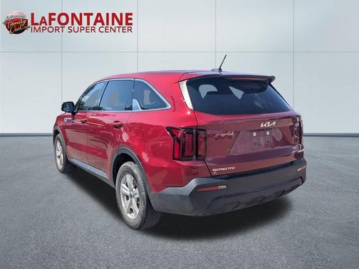 2023 Kia Sorento LX