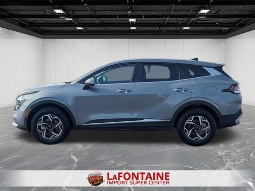 Silver 2025 Kia Sportage LX
