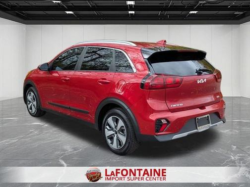 2022 Kia Niro LX