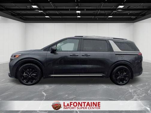 2024 Kia Carnival SX