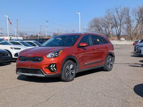 2022 Kia Niro LXS