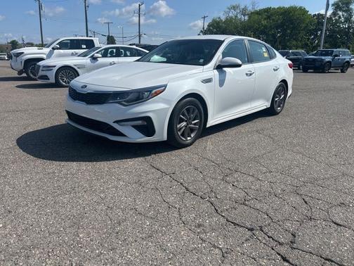 2020 Kia Optima LX