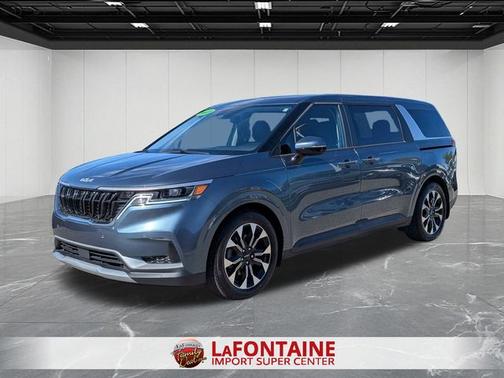2023 Kia Carnival EX
