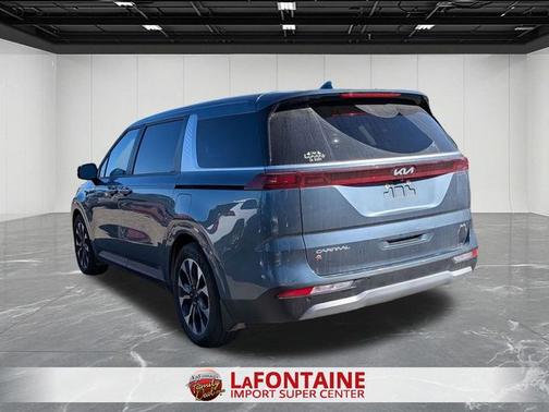 2023 Kia Carnival EX