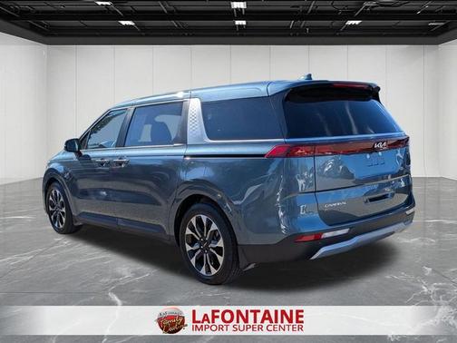 2023 Kia Carnival EX