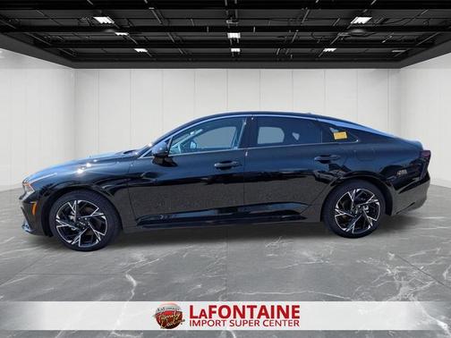 Aurora Black Pearl 2025 Kia K5 GT-Line