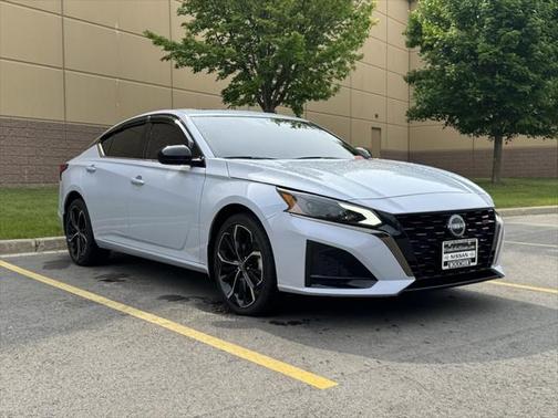 2023 Nissan Altima SR Intelligent AWD