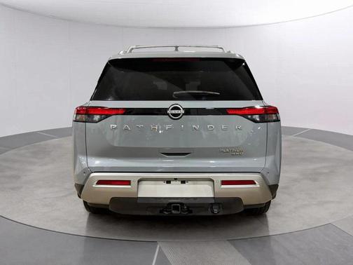 2024 Nissan Pathfinder Platinum 4WD
