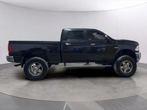 2017 RAM 2500 Big Horn Crew Cab 4x4 6'4' Box