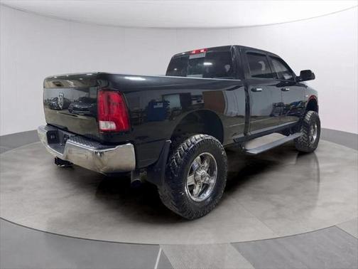 2017 RAM 2500 Big Horn Crew Cab 4x4 6'4' Box