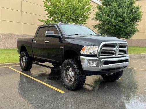 2017 RAM 2500 Big Horn Crew Cab 4x4 6'4' Box