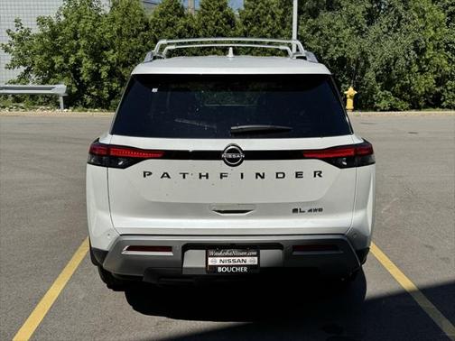 2025 Nissan Pathfinder SL 4WD